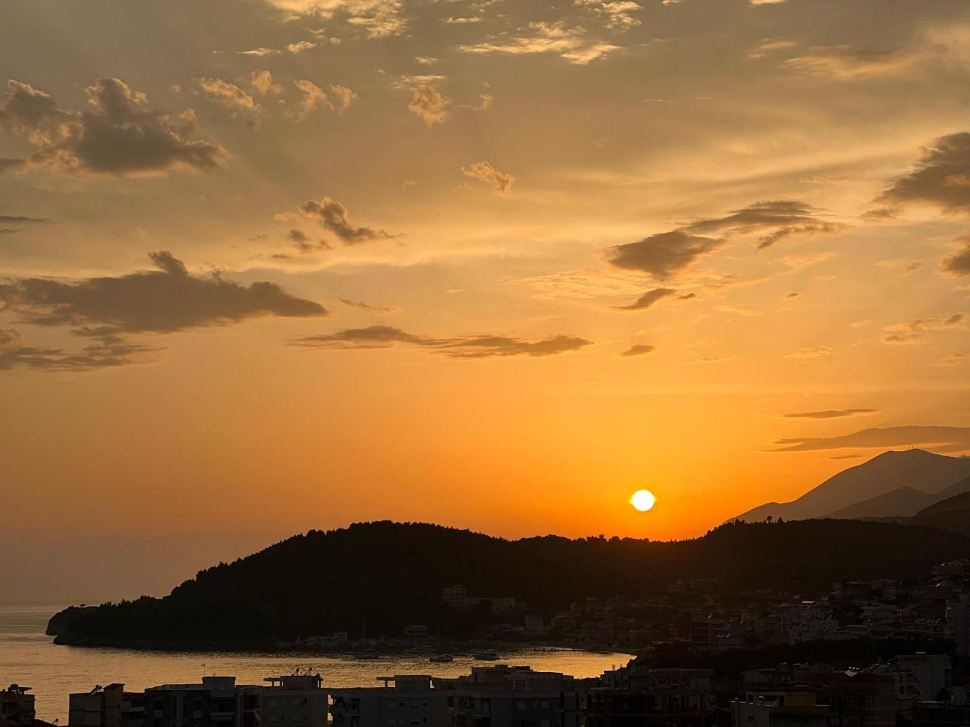 Appartamento Kalesma Himare Esterno foto