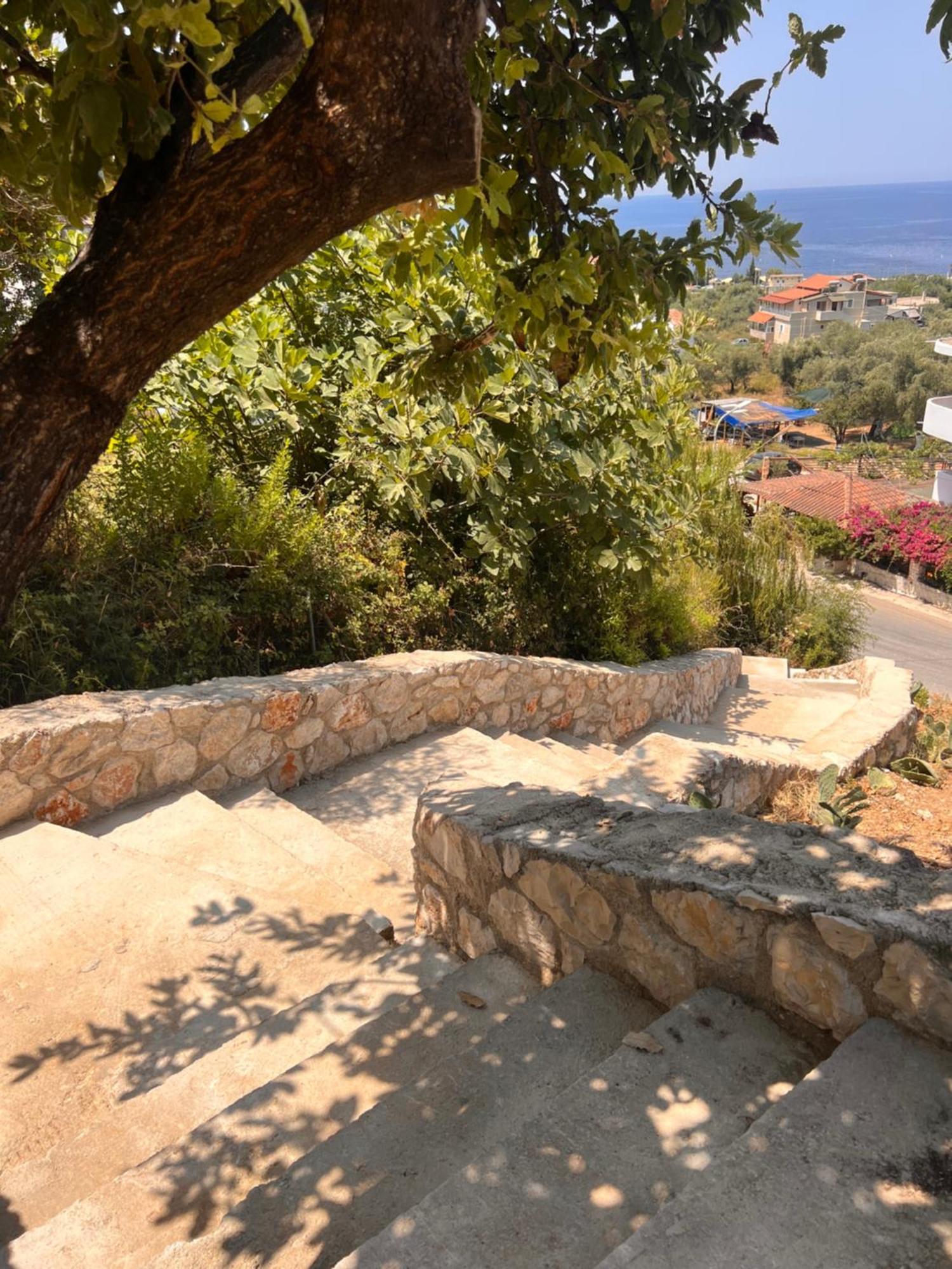 Appartamento Kalesma Himare Esterno foto