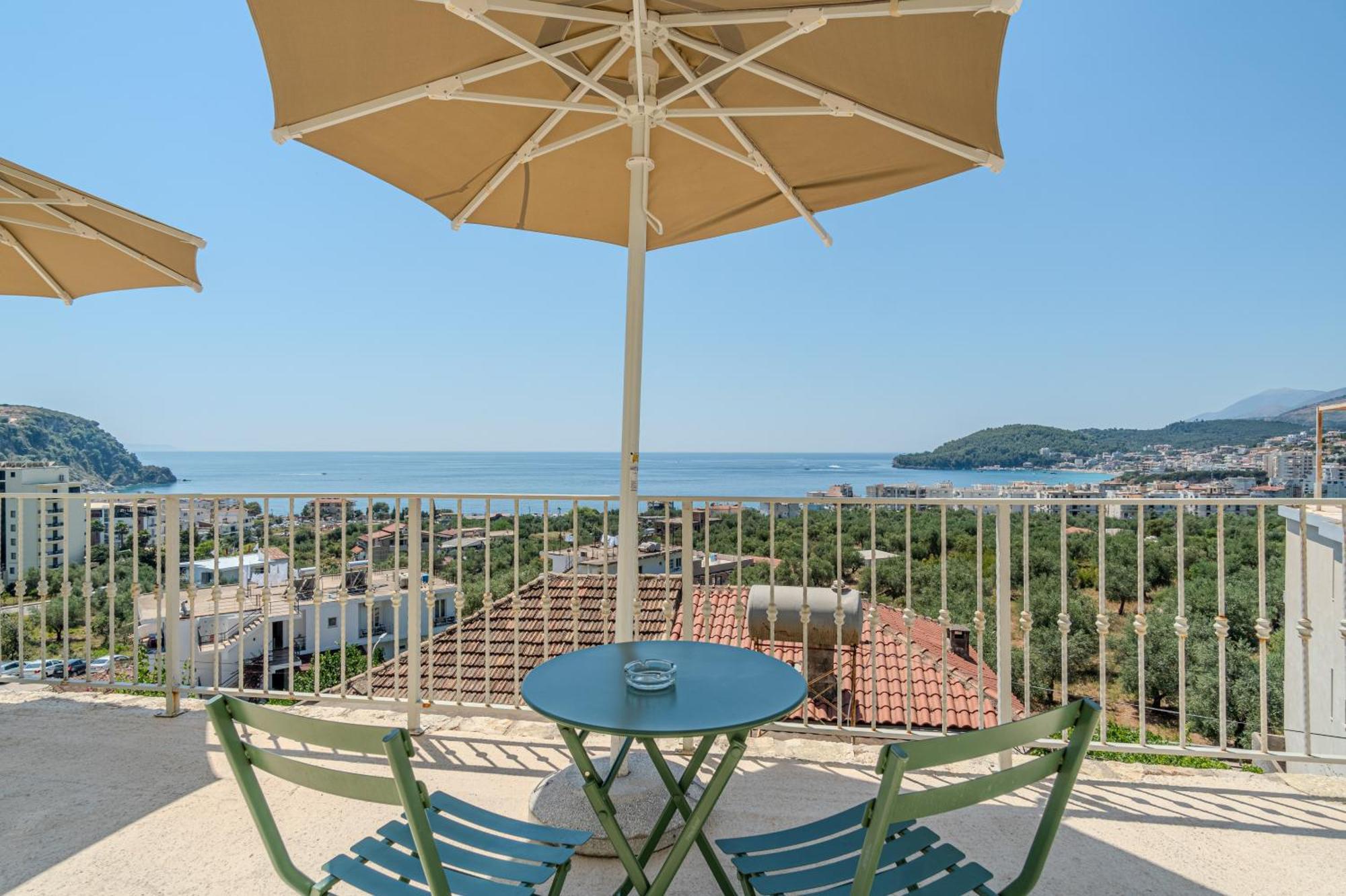 Appartamento Kalesma Himare Esterno foto