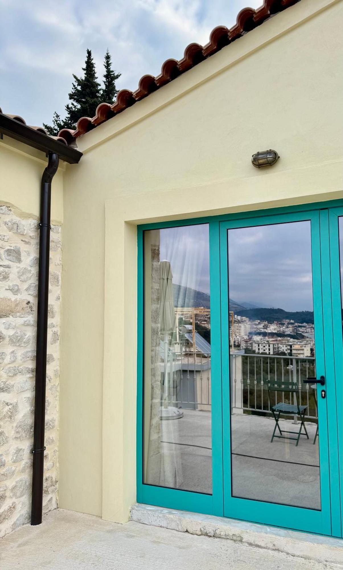Appartamento Kalesma Himare Esterno foto