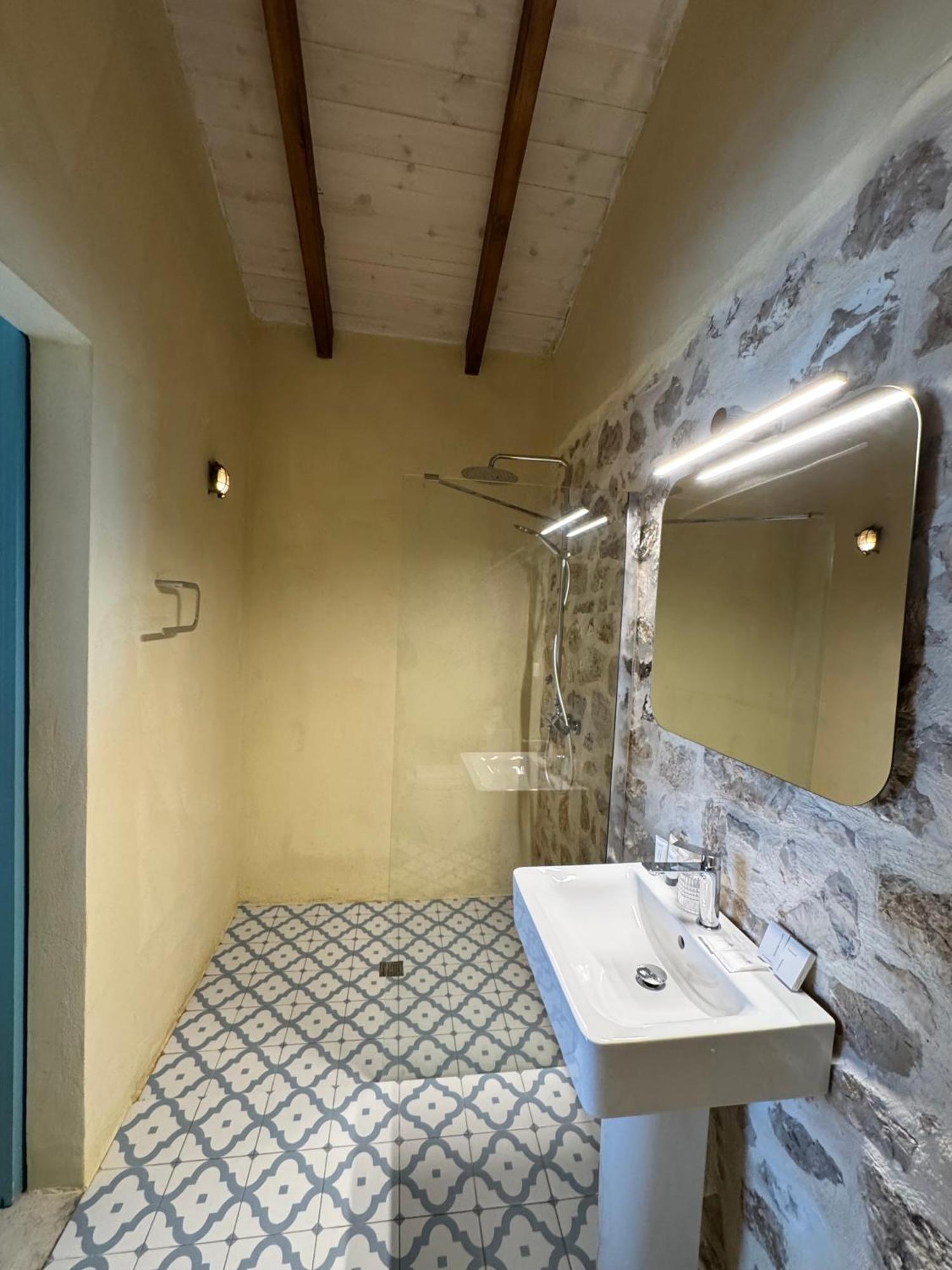 Appartamento Kalesma Himare Esterno foto