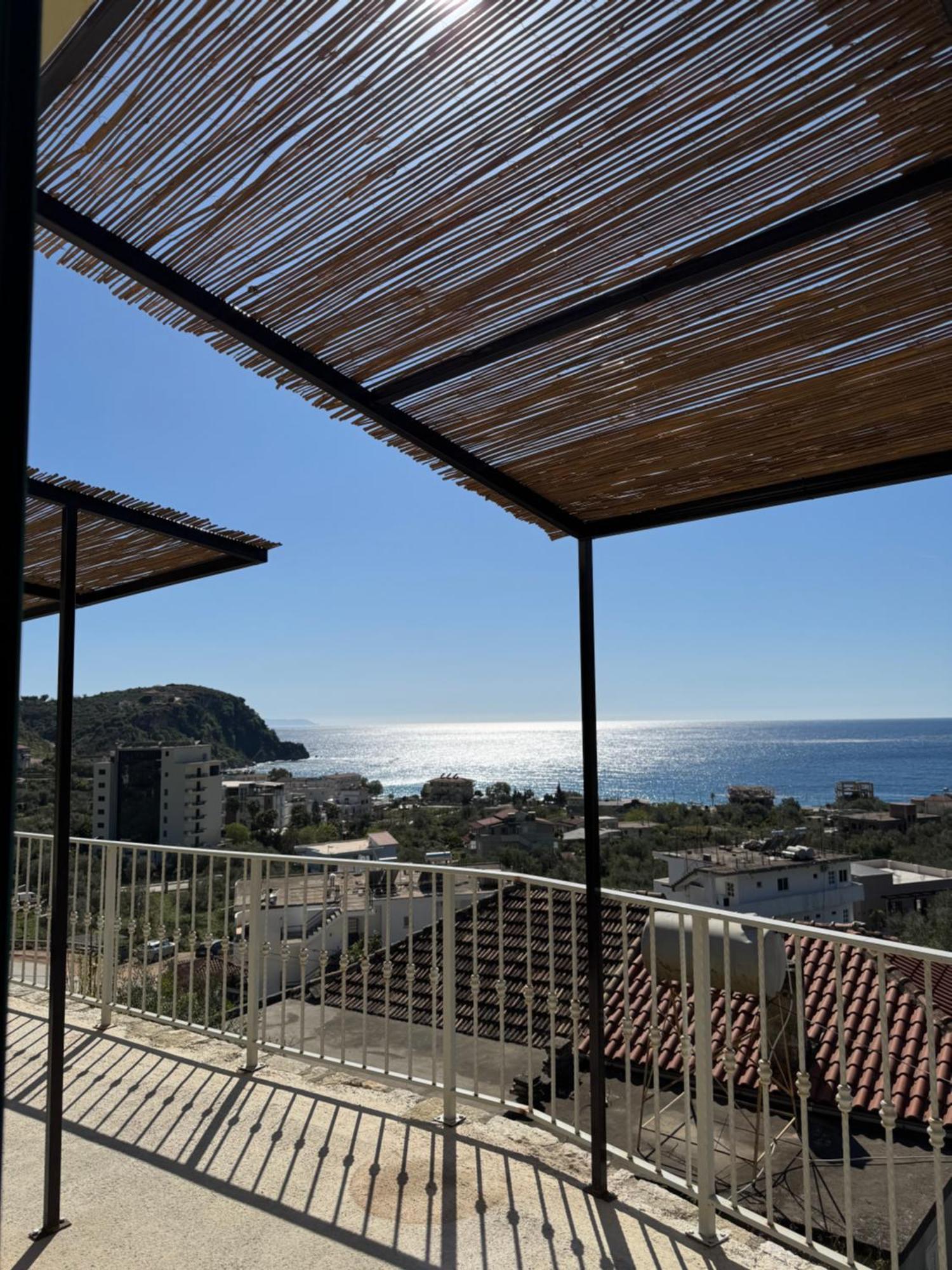 Appartamento Kalesma Himare Esterno foto